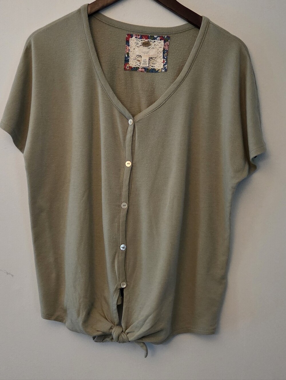Cupio Button Up & Tie-Up Green Top Size L